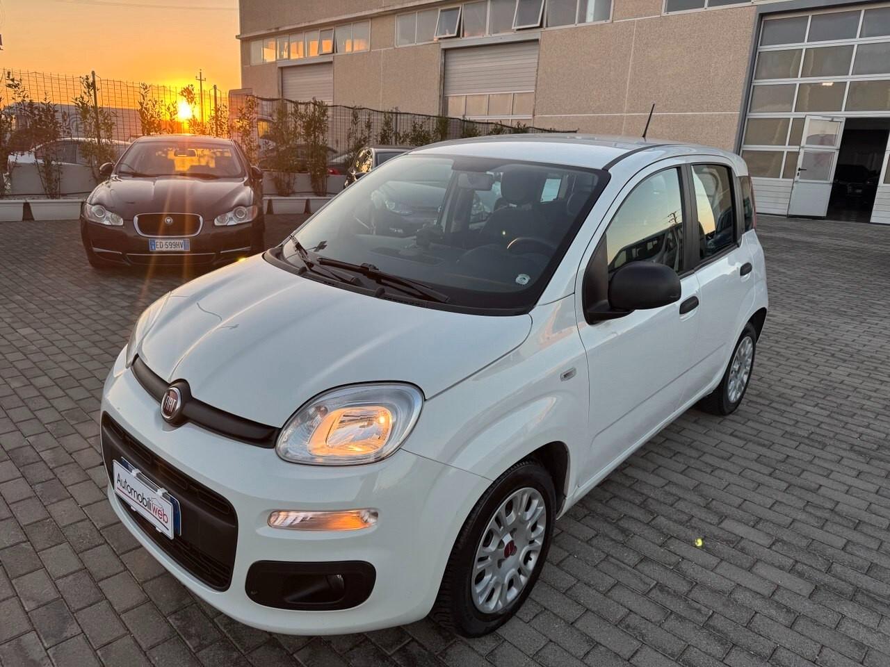 Fiat Panda 1.0 GSE S&S Hybrid Street Van 4 posti