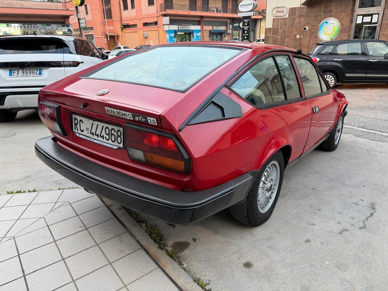Alfa Romeo GTV 2.0