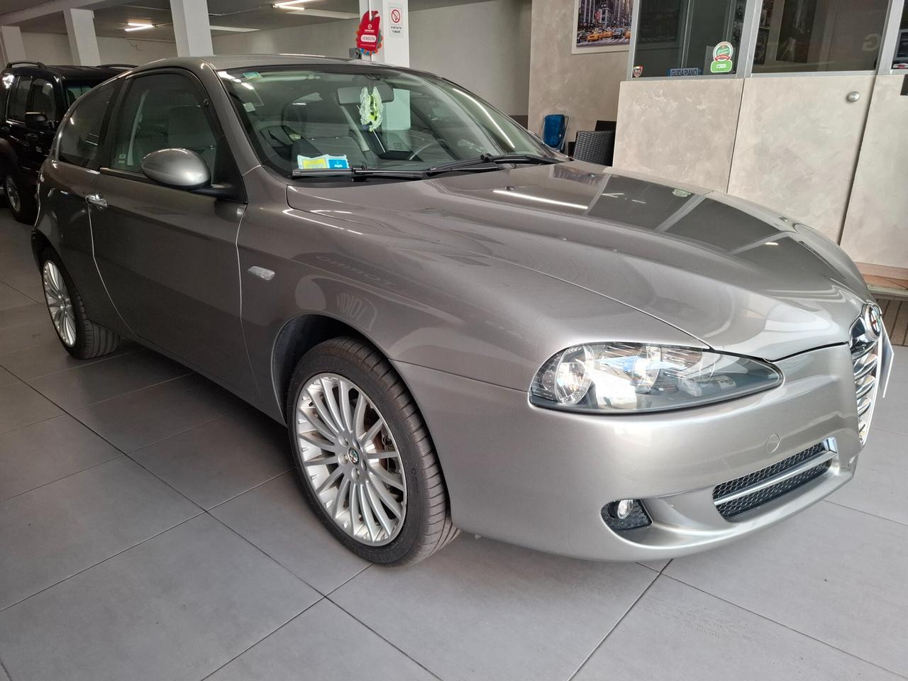 Alfa Romeo 147 1.9 JTD (120) 3 porte Exclusive