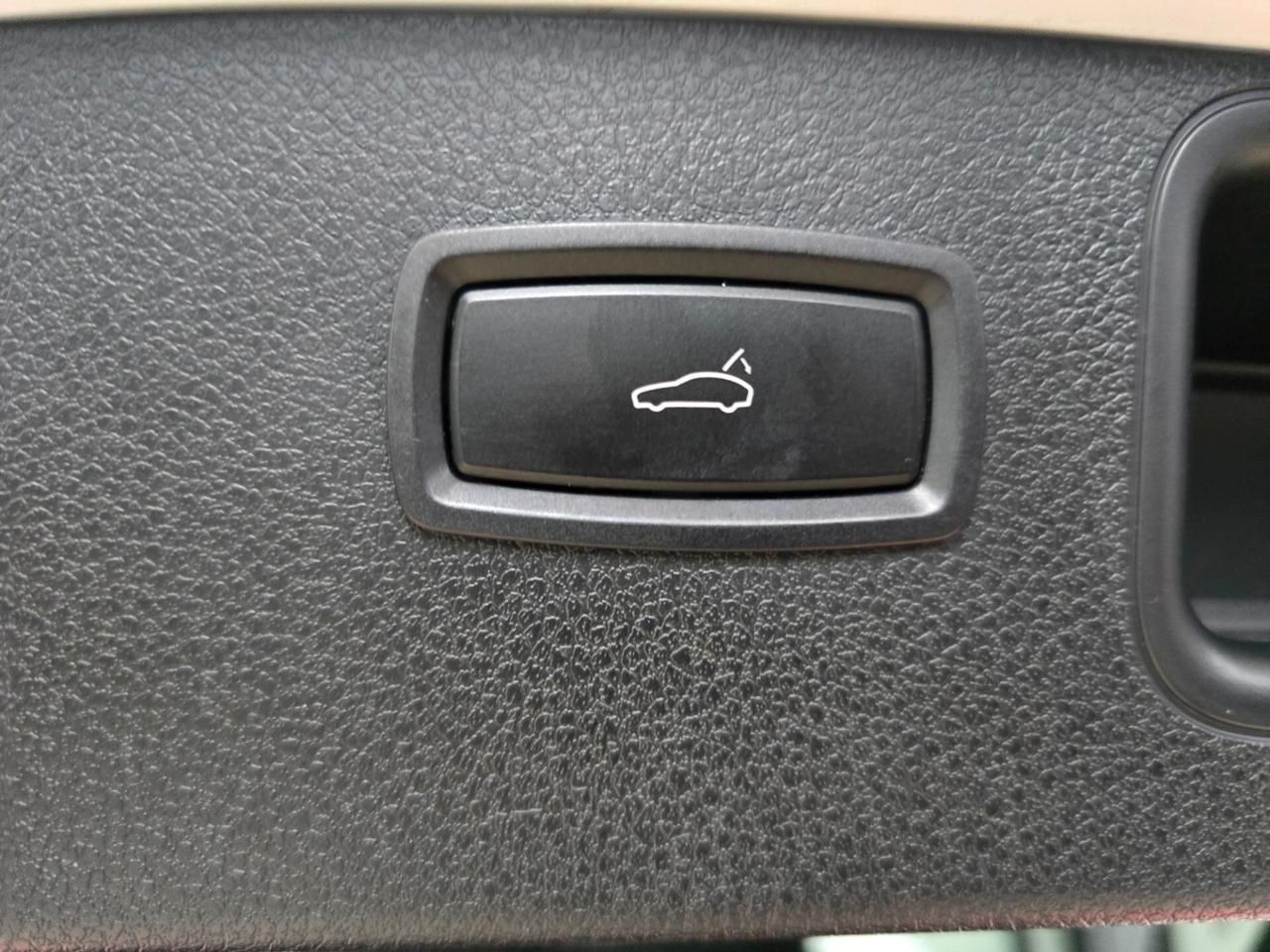 Porsche Macan 2.0 (Tetto-cerchi 21)