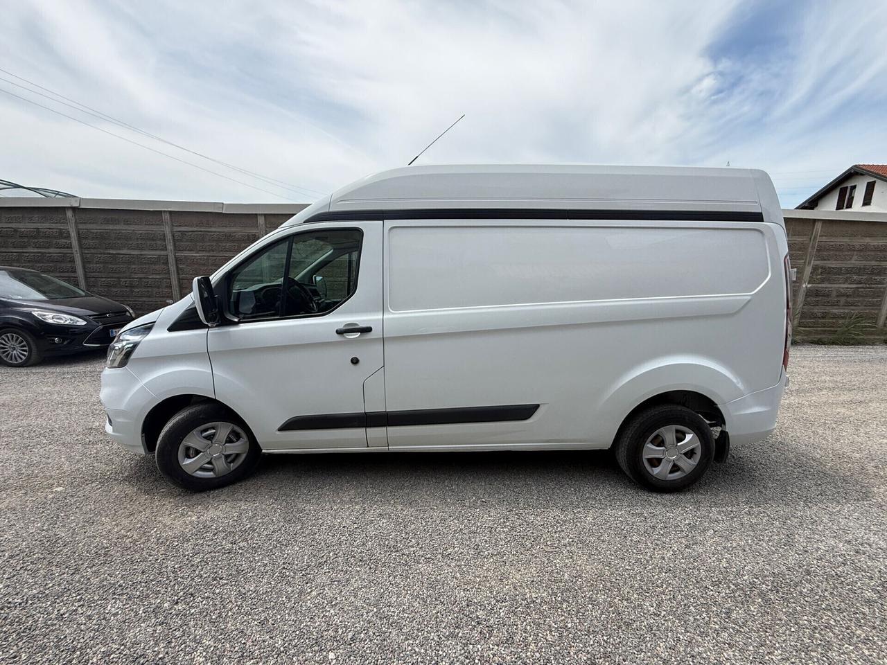 Ford Transit Custom L2H2 Hybrid 2022