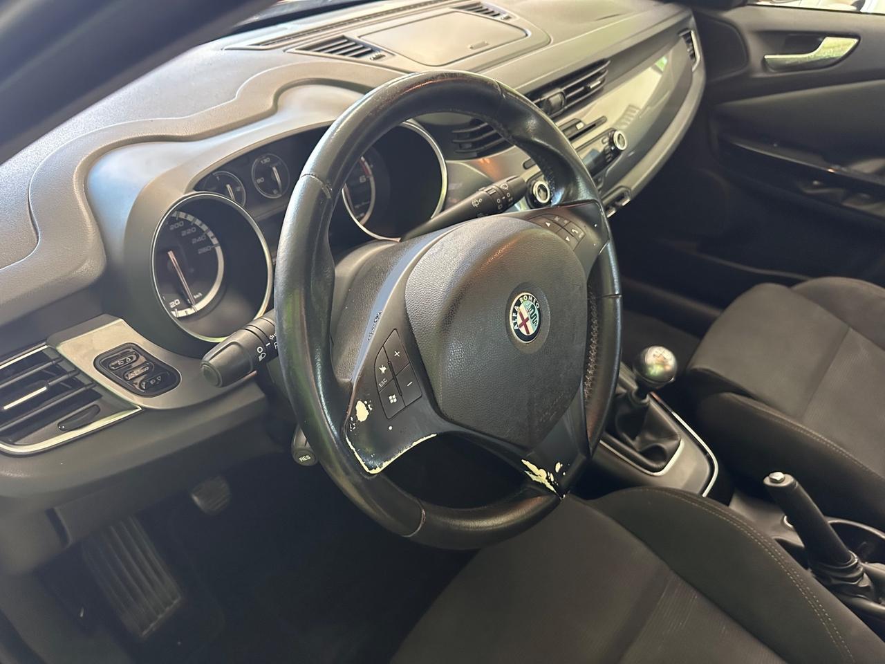 Alfa Romeo Giulietta 1.6 JTDm-2 105 CV Distinctive 2010