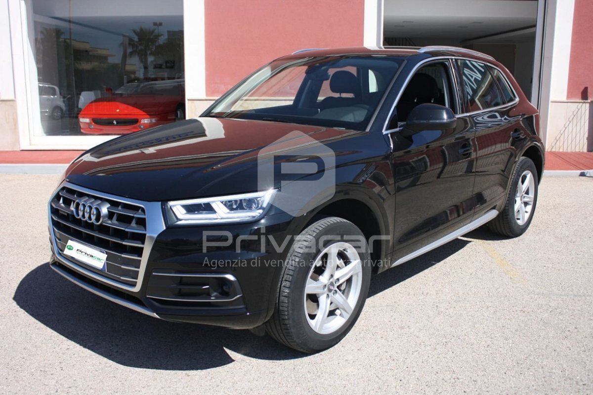 AUDI Q5 40 TDI quattro S tronic Business Sport