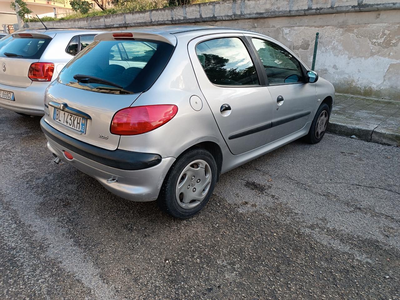 Peugeot 206 1.1 5p. XR