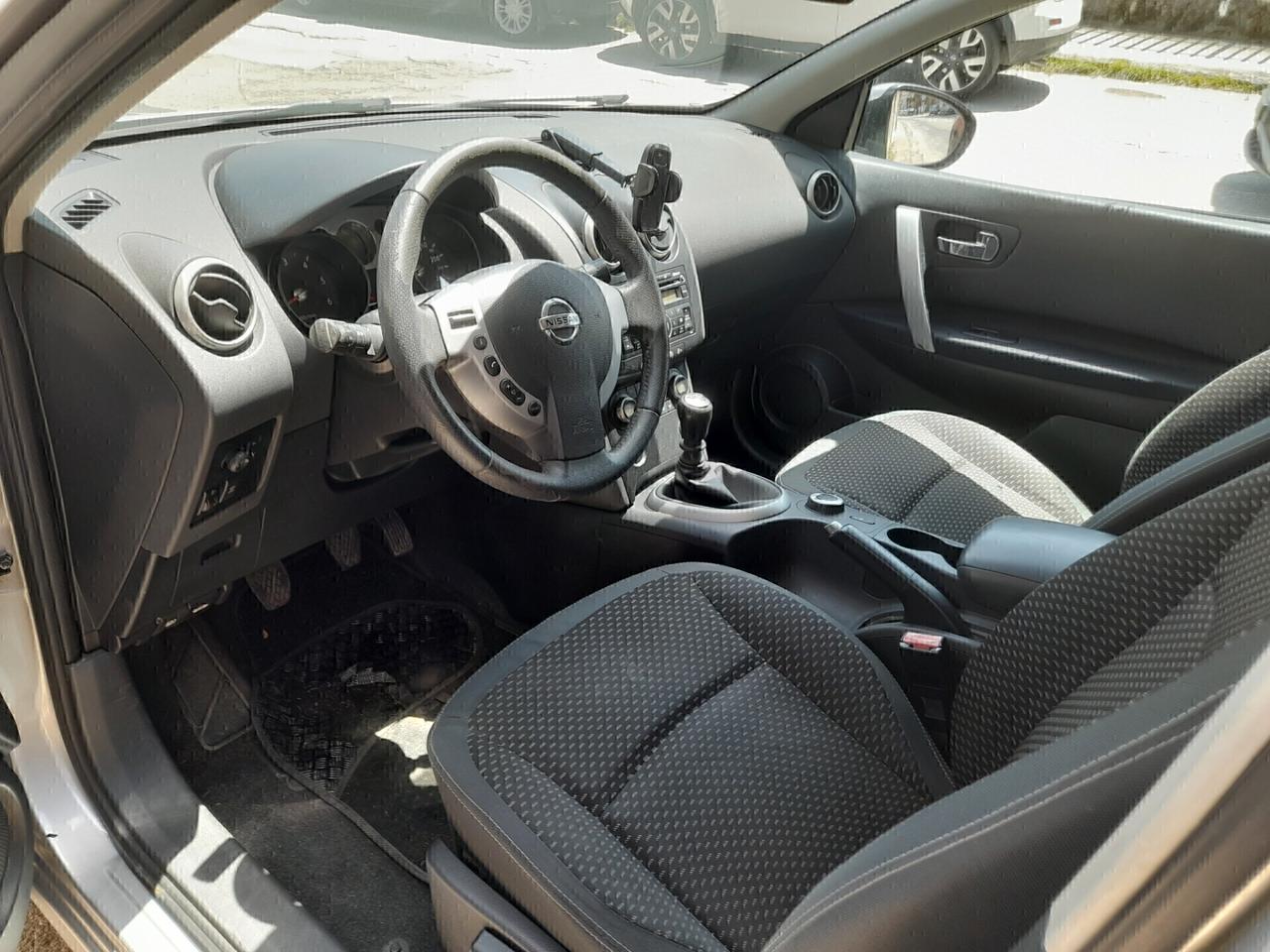 Nissan Qashqai 4X4 GANCIO TRAINO