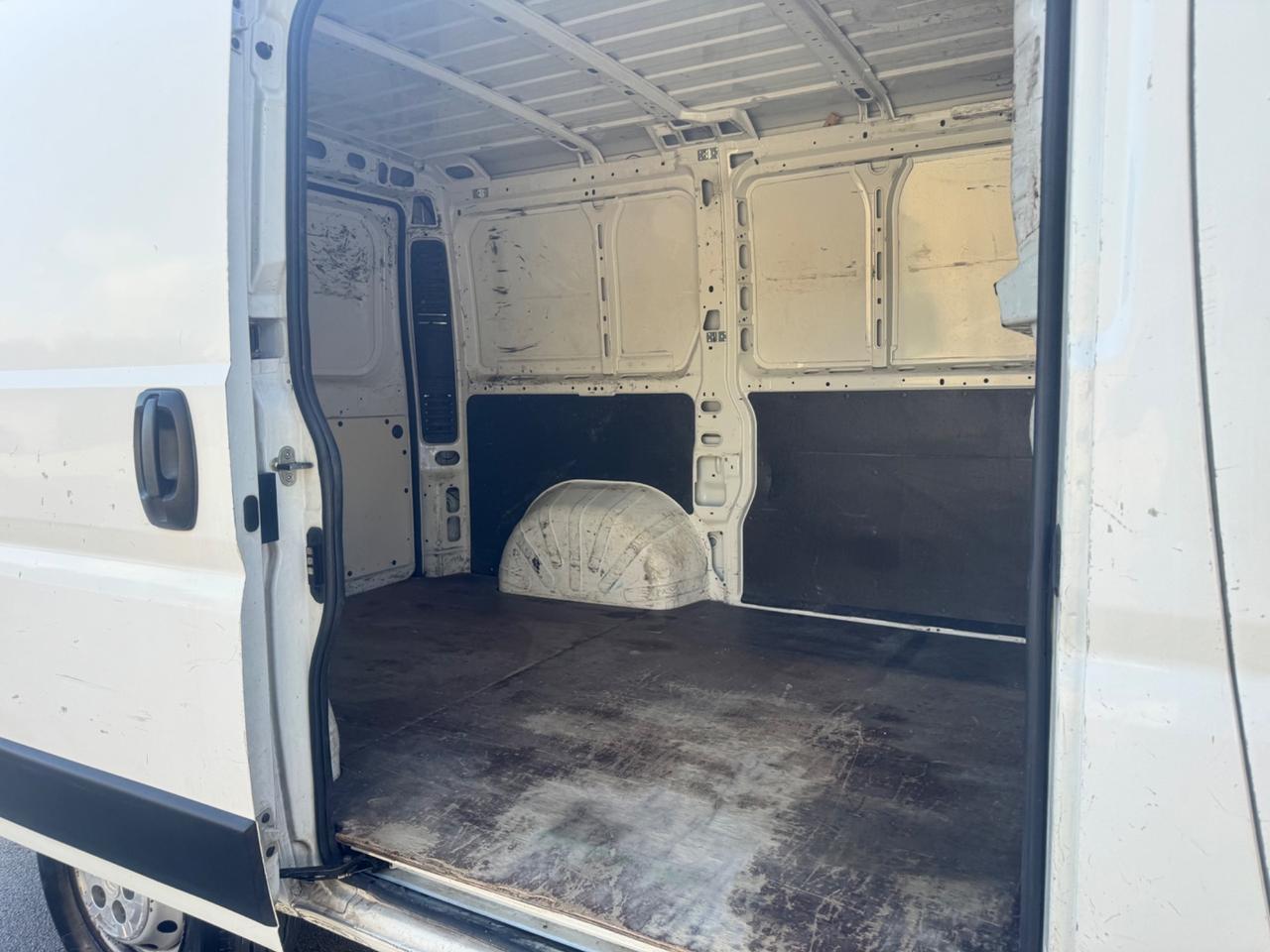 Citroen Jumper 2.0BlueHDi 130 Passo medio con porta laterale