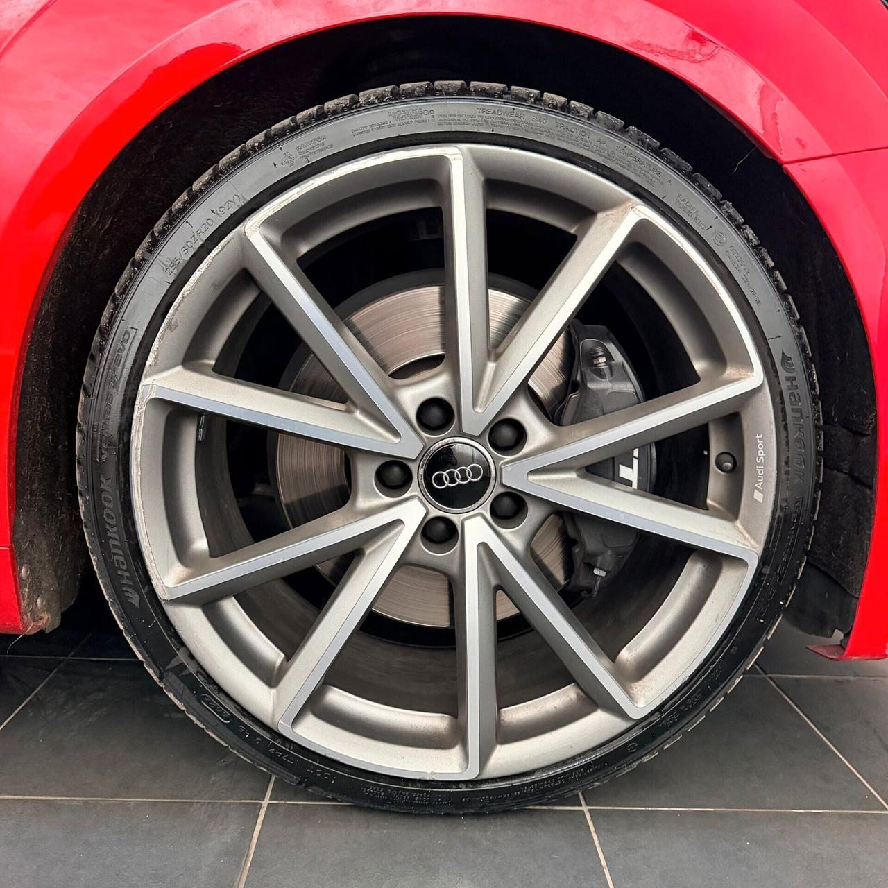 Audi TTS Coupé 2.0 TFSI 310 CV quattro S tronic