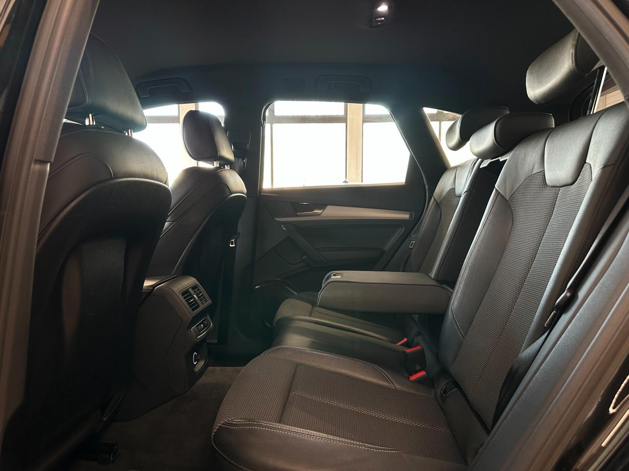 AUDI Q5 40TDI QUATTRO S-TRONIC S-LINE PLUS *MATRIX*NAVI*