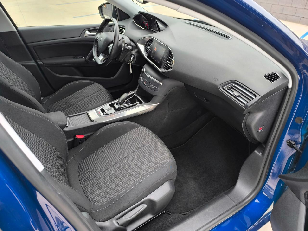Peugeot 308 BlueHDi 130 S&S SW Business