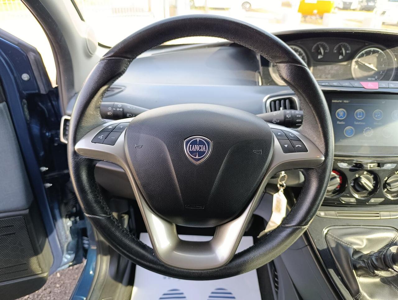 Lancia Ypsilon III 1.0 firefly hybrid Gold s&s 70cv 5p.ti