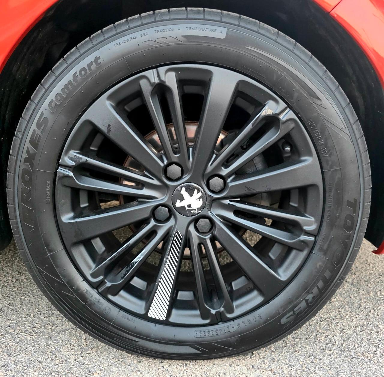 Peugeot 208 1.6 BlueHDi 75cv 5 porte Allure