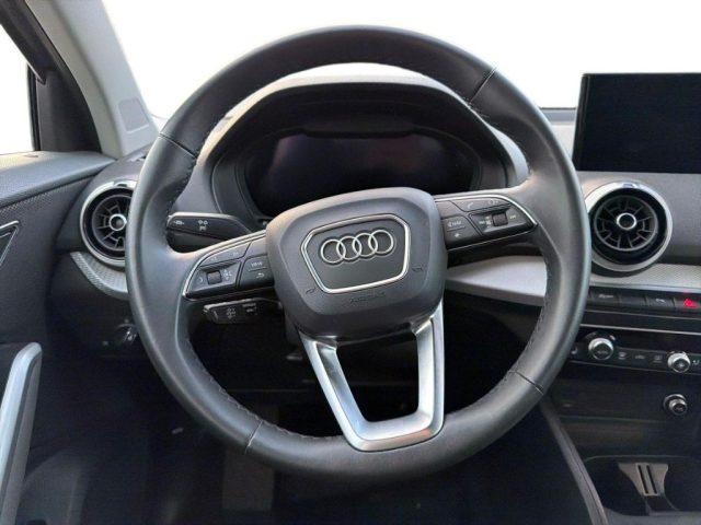 AUDI Q2 30 TDI Business