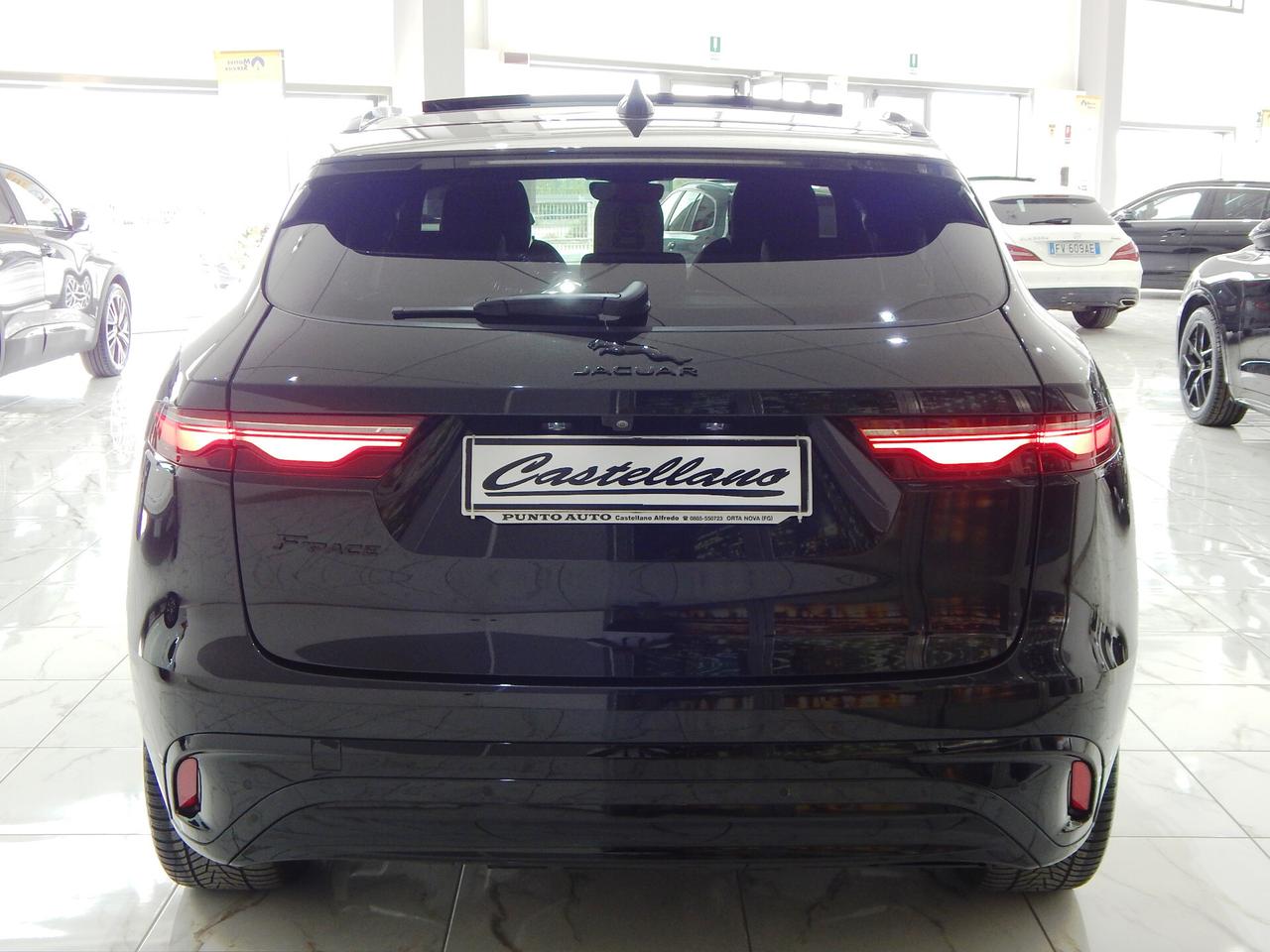 Jaguar F-Pace 2.0d i4 mhev R-Dynamic Black AWD 204cv Aut. TETTO-PELLE ROSSA-NAVI-LED