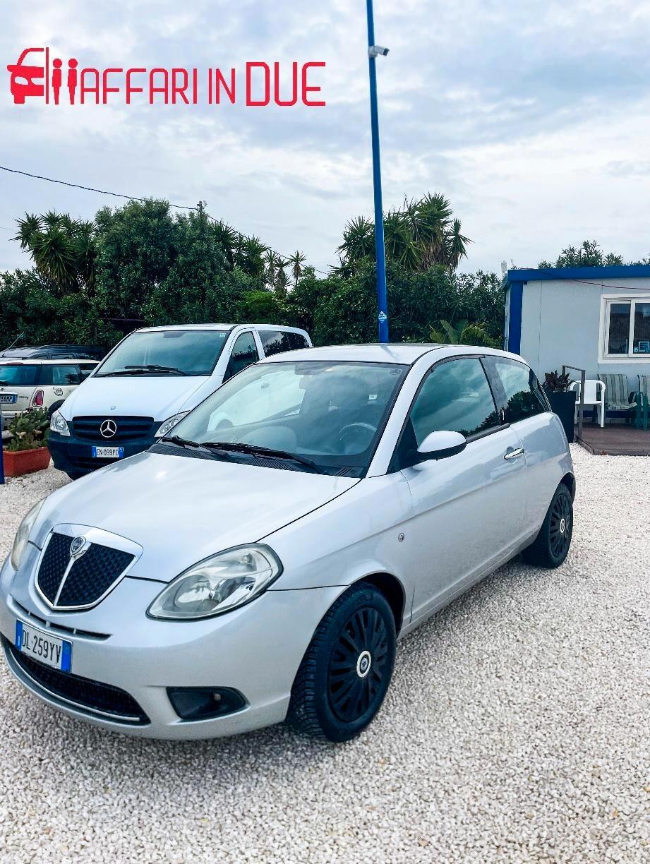 Lancia Ypsilon 1.2 PASSION MODA MILANO
