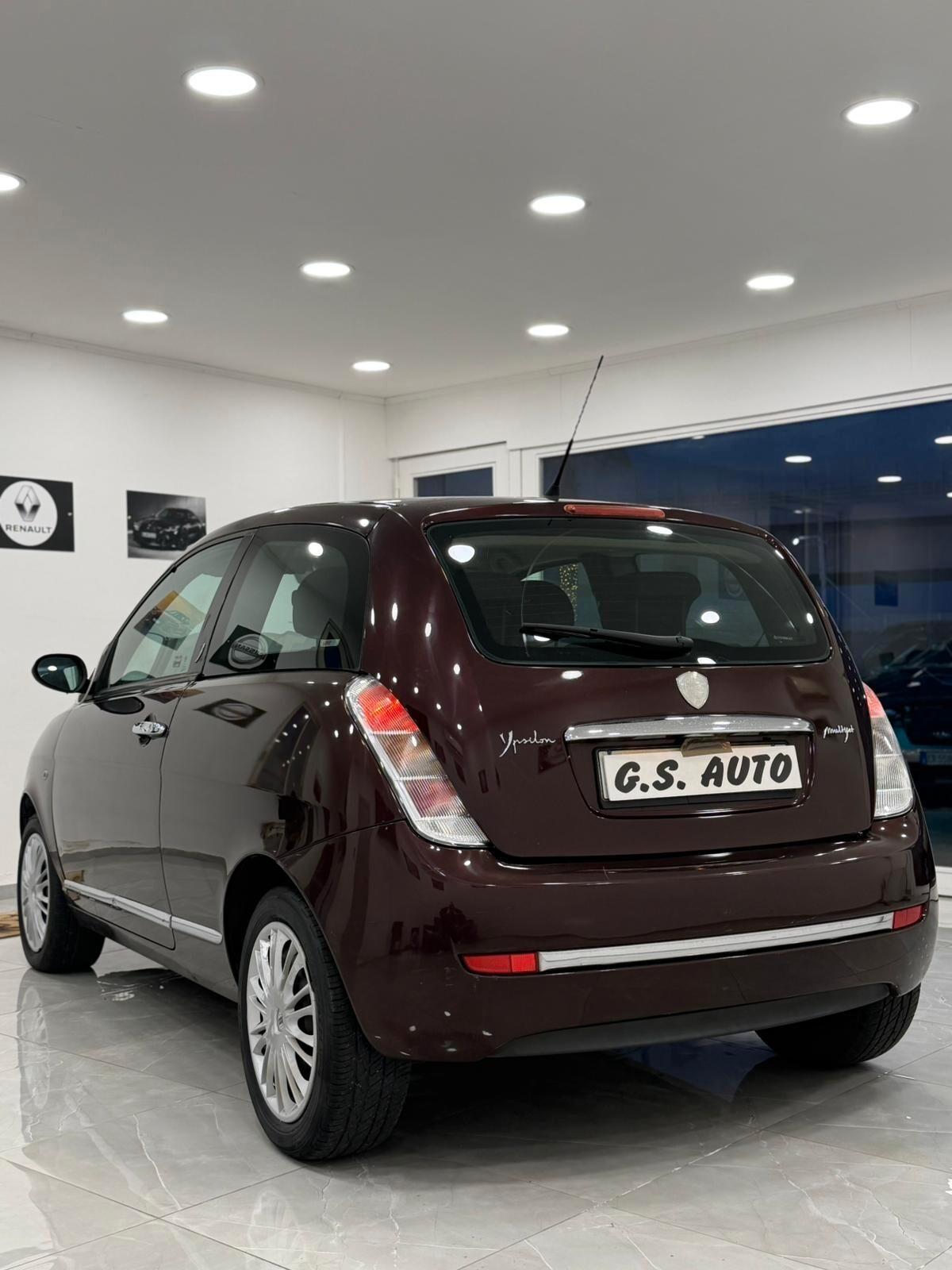 Lancia Ypsilon 1.3 MJT 75 CV