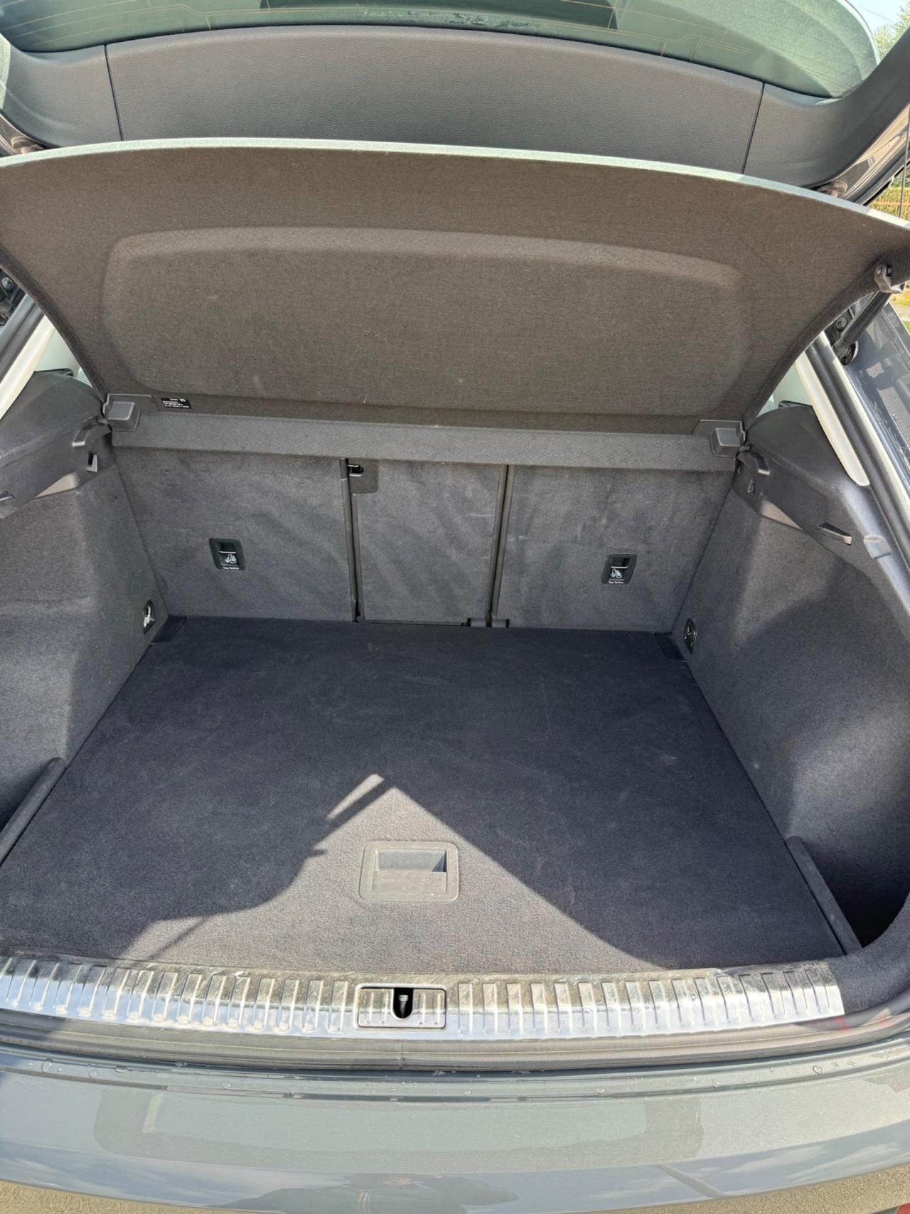 Audi Q3 35 TDI S tronic Business Advanced