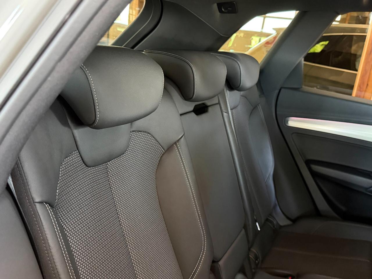 Audi Q5 Quattro 40 2.0 TDI 204 cv. MHEV S Tronic LINE PLUS