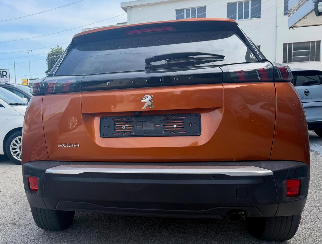 PEUGEOT 2008 1.2 PURETECH ALLURE