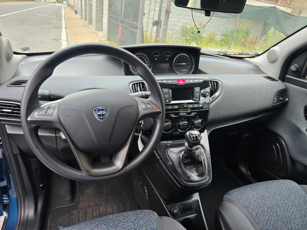Lancia Ypsilon 1.2 69 CV 5 porte GPL Gold