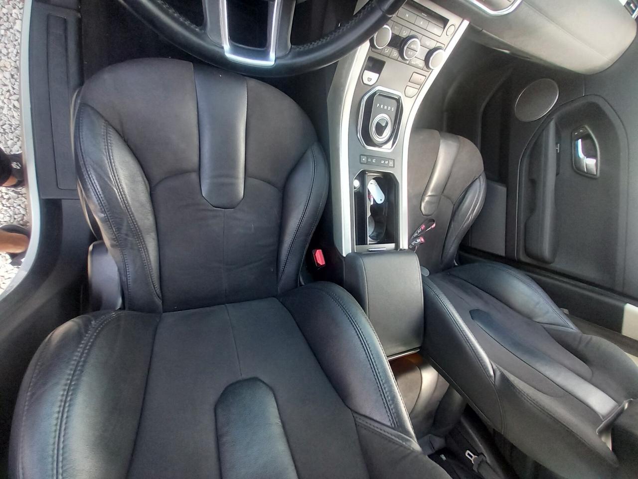 Land Rover Range Evoque 2.2 TD4 5p. Pure