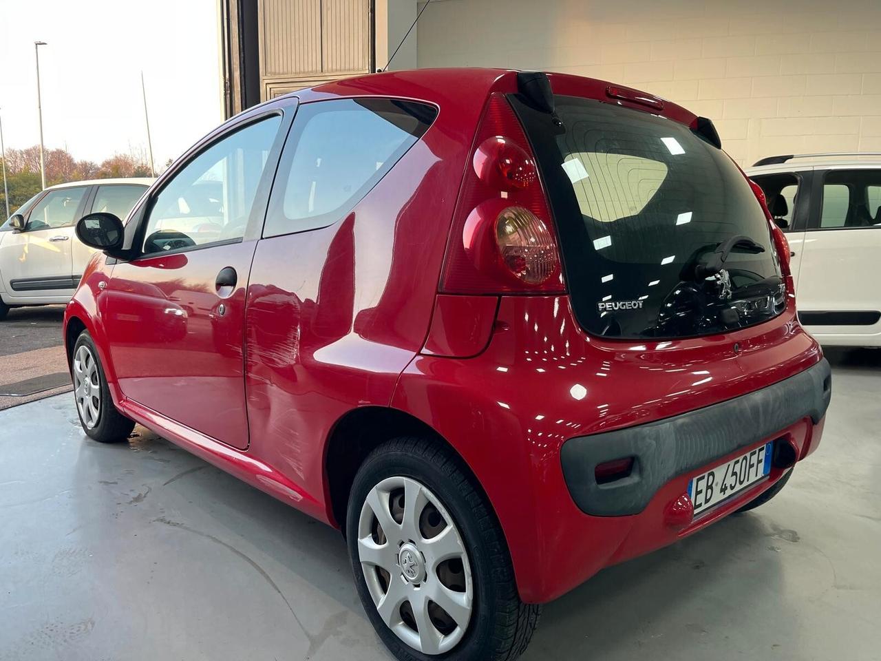 Peugeot 107 1.0 68CV 3p. Sweet Years