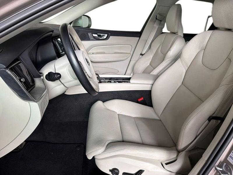 Volvo XC60 Recharge T6 Plug-in AWD autom. Plus Bright