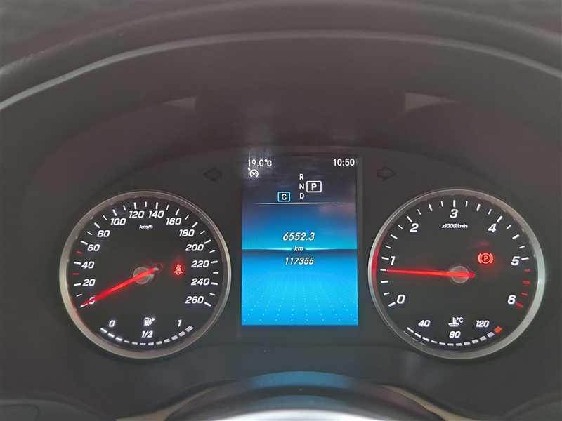 MERCEDES-BENZ GLC 200 d 4Matic Business aut.