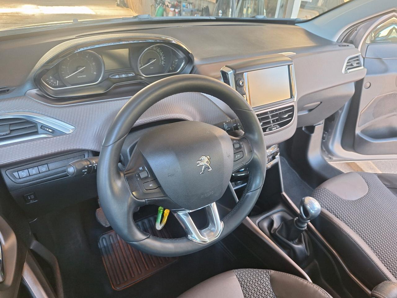 Peugeot 2008 1.6 hdi 120 cv Allure NAVI FULL