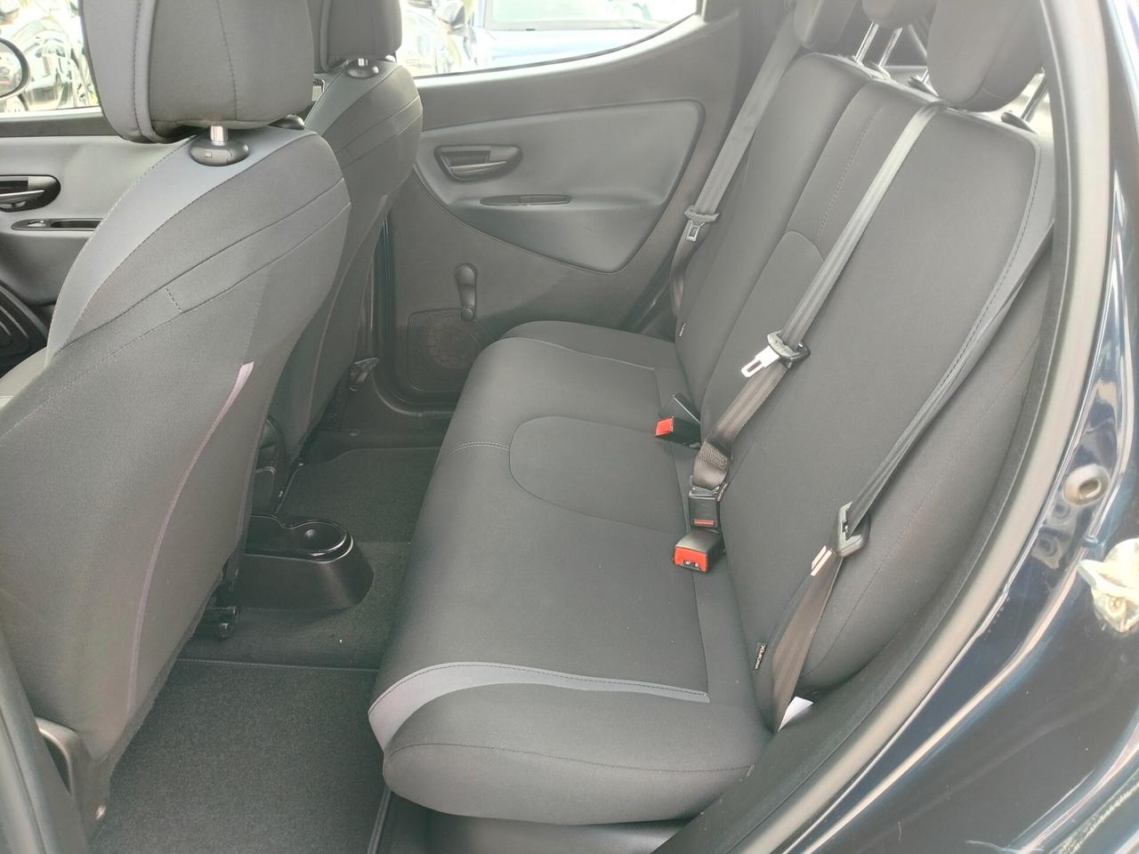 Lancia Ypsilon 1.2 69 CV 5 porte Silver
