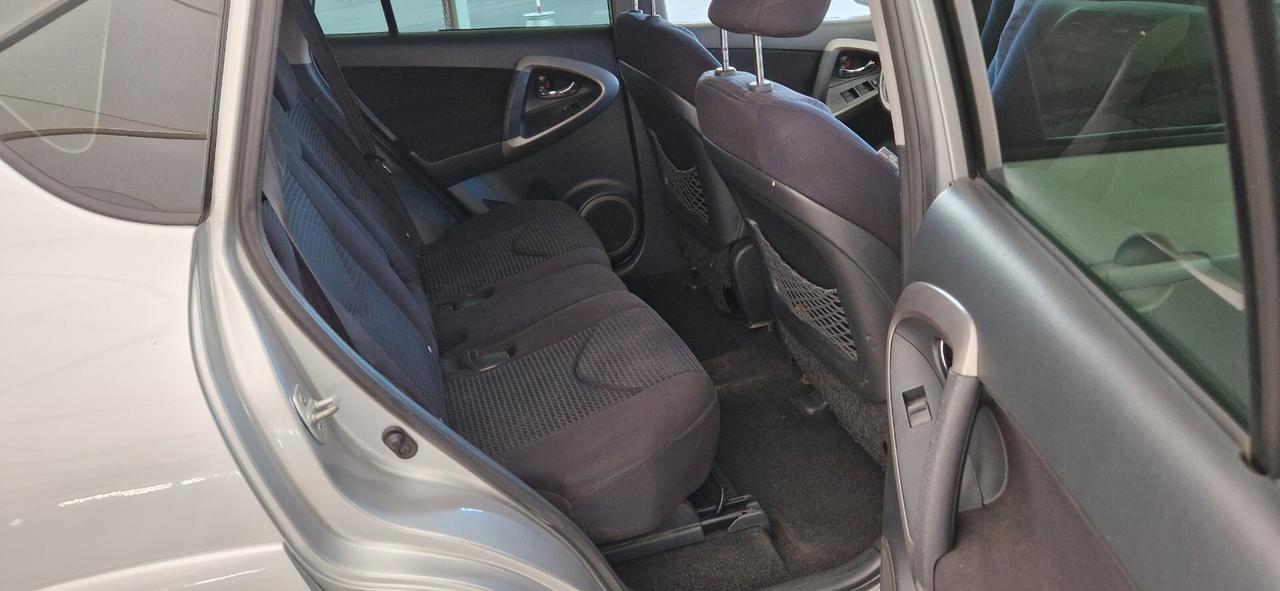 Toyota RAV4 2.2 D-4D 177cv Luxury