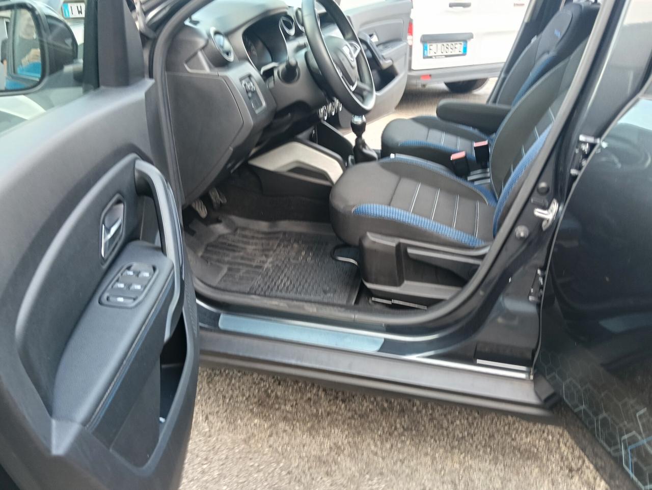 Dacia Duster 1.0 TCe 100 CV ECO-G 4x2 15th Anniversary