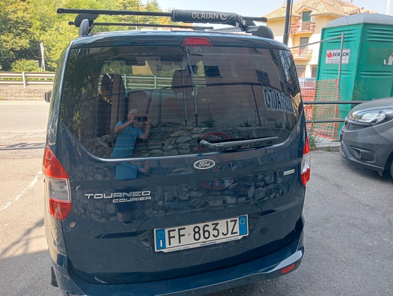 Ford Tourneo Courier Plus benzina unico proprietario euro 6