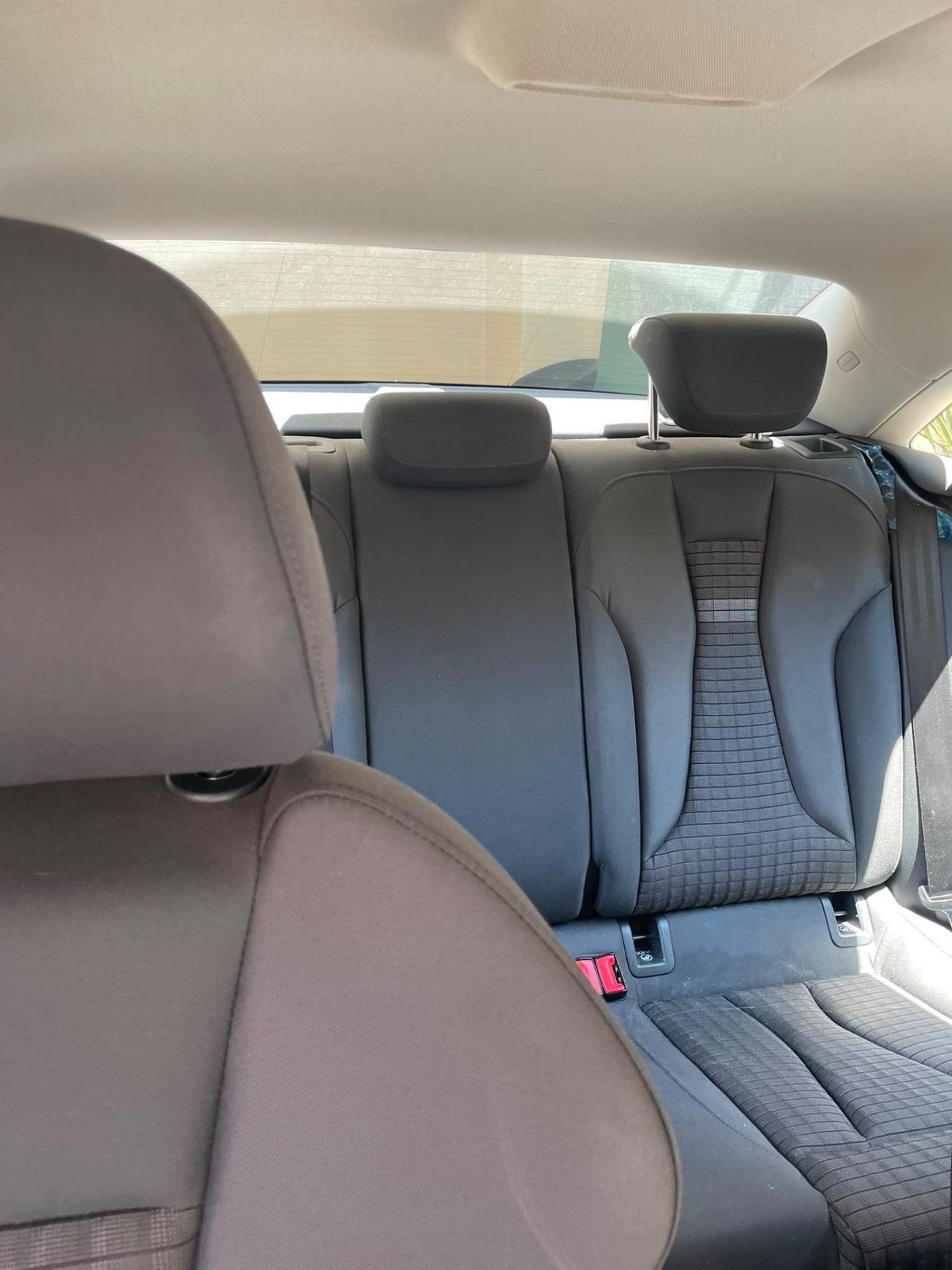 Audi A3 Sedan 2.0 TDI quattro Attraction