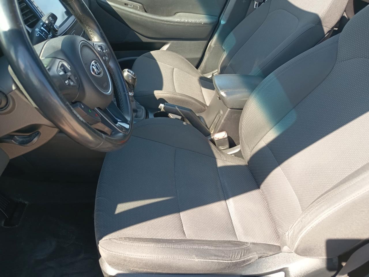 Kia Carens 1.7 CRDi 115 CV Class 7 posti