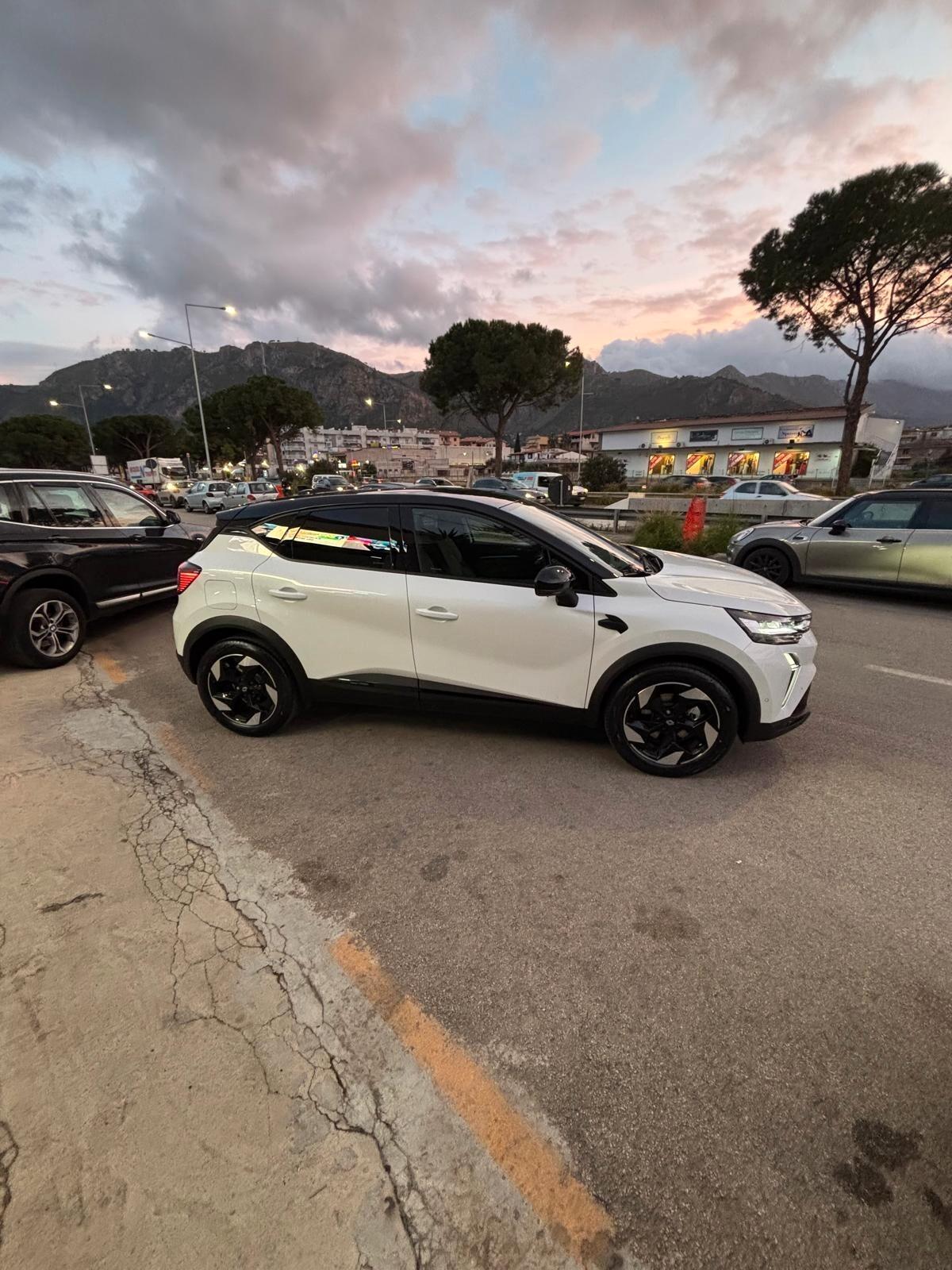 Renault Captur Techno Full 1.8 Hybrid E - Tech