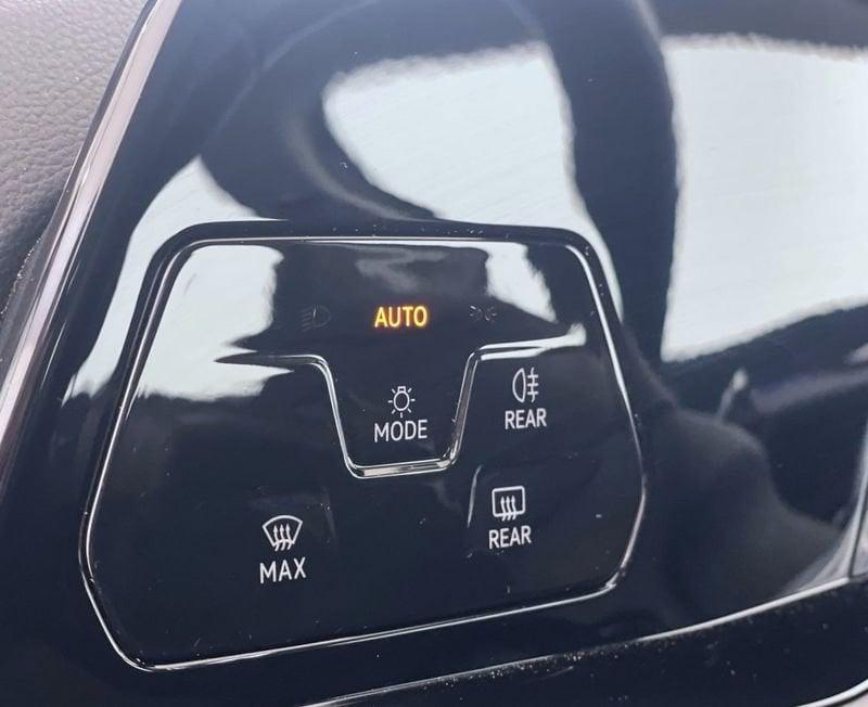 Volkswagen Golf Golf 1.0 eTSI EVO DSG Life