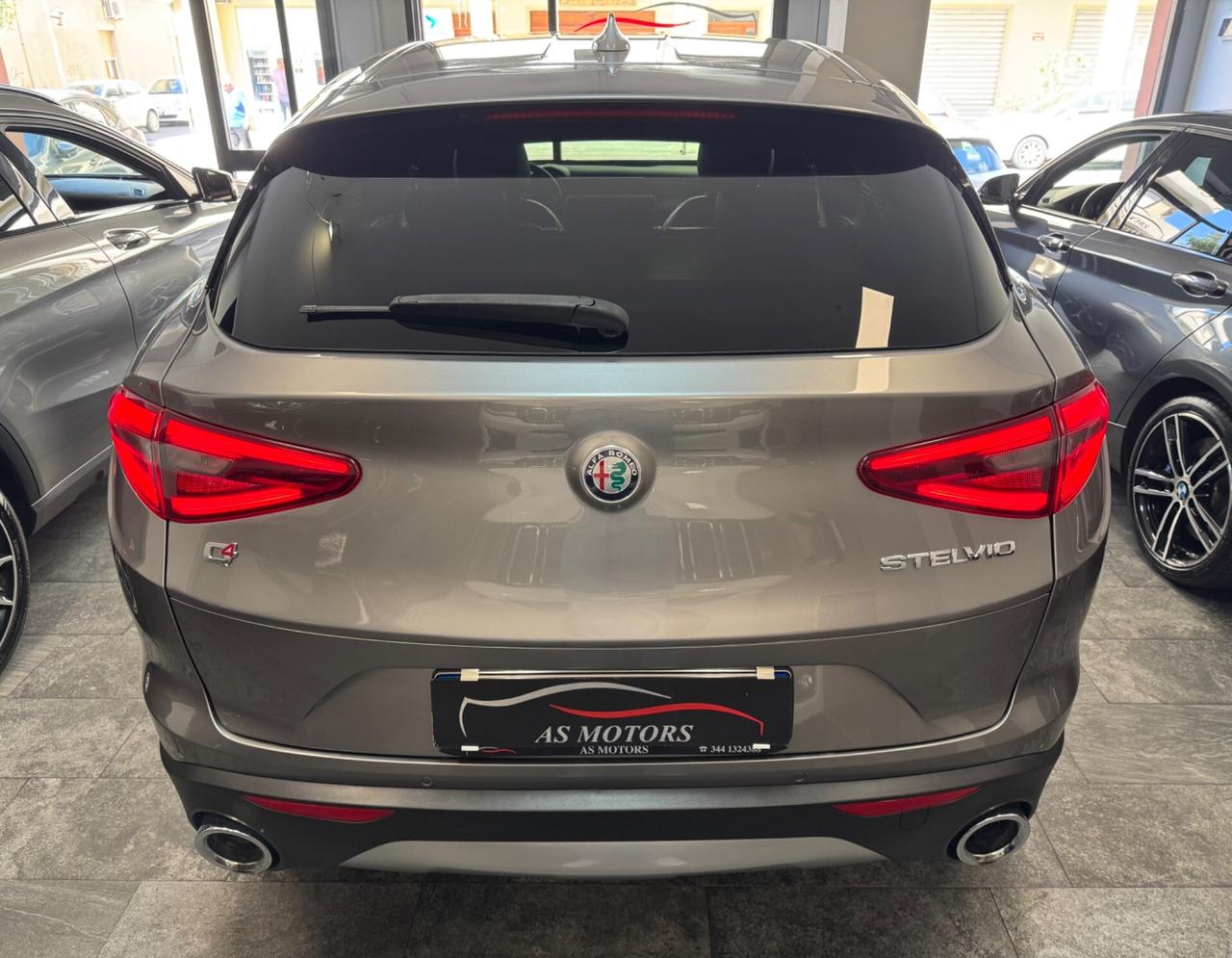 Alfa Romeo Stelvio 2.2 Q4 210 CV Gancio Traino