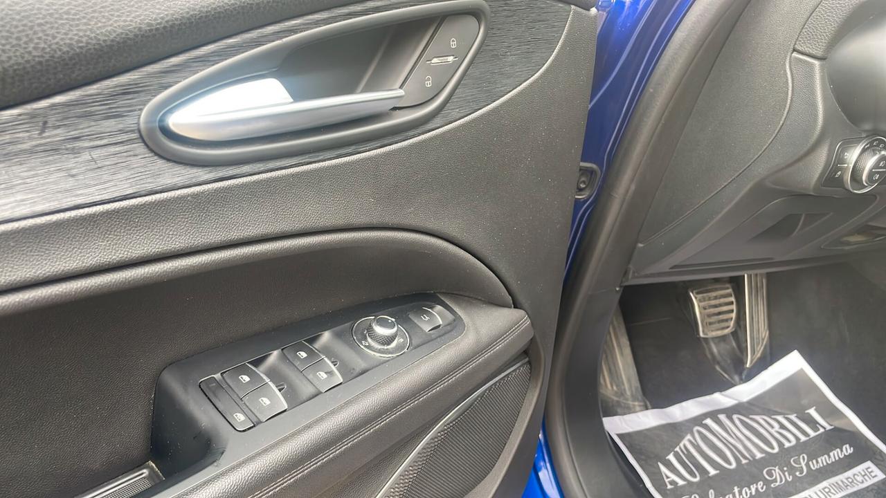 Alfa Romeo Stelvio 2.2 Turbodiesel 160 CV AT8 RWD Sprint