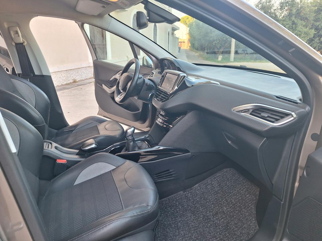 Peugeot 2008 1.6 HDi "Allure" 2016 NAVI PELLE