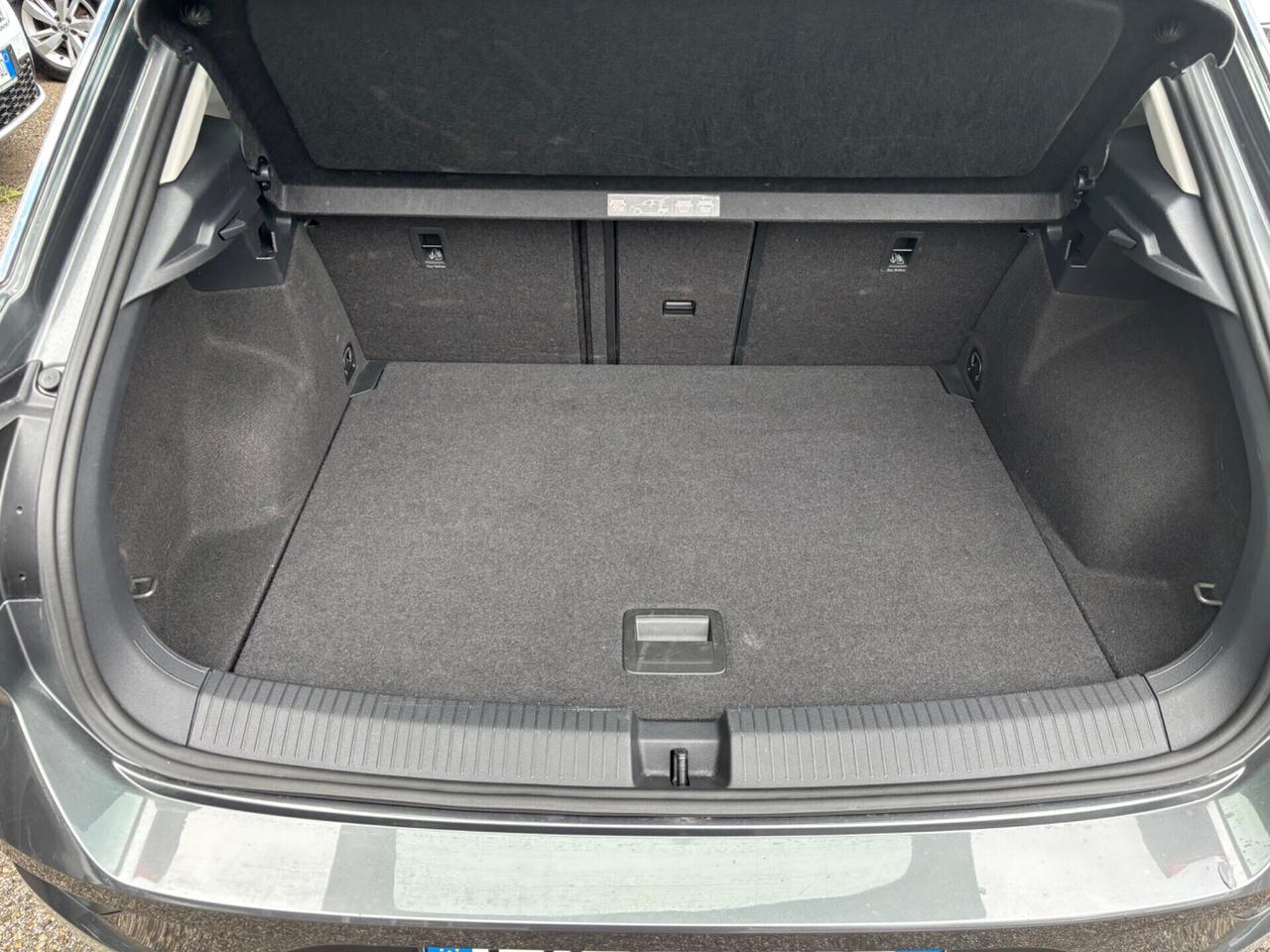 Volkswagen T-Roc 1.6 TDI Business BlueMotion
