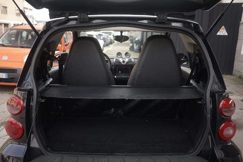 smart fortwo smart fortwo Fortwo 1.0 Pure 71cv 52KW ANNO 2008