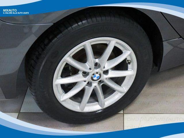 BMW 218 i Active Tourer Business EU6D-Temp