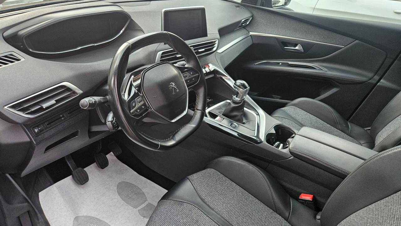 Peugeot 3008 1.2 PURETECH TURBO 130CV CAMERA-NAVY-CARPLAY