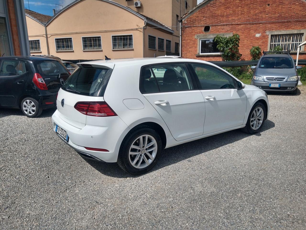 Volkswagen Golf 1.0 TSI 115 CV 5p. Trendline BlueMotion Technology