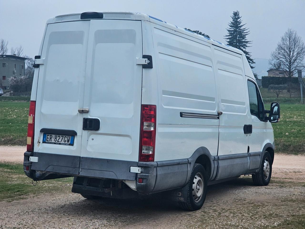 Iveco Daily 3000 BENZ/GPL UNICO PROPRIETARIO ANNO 12/2013
