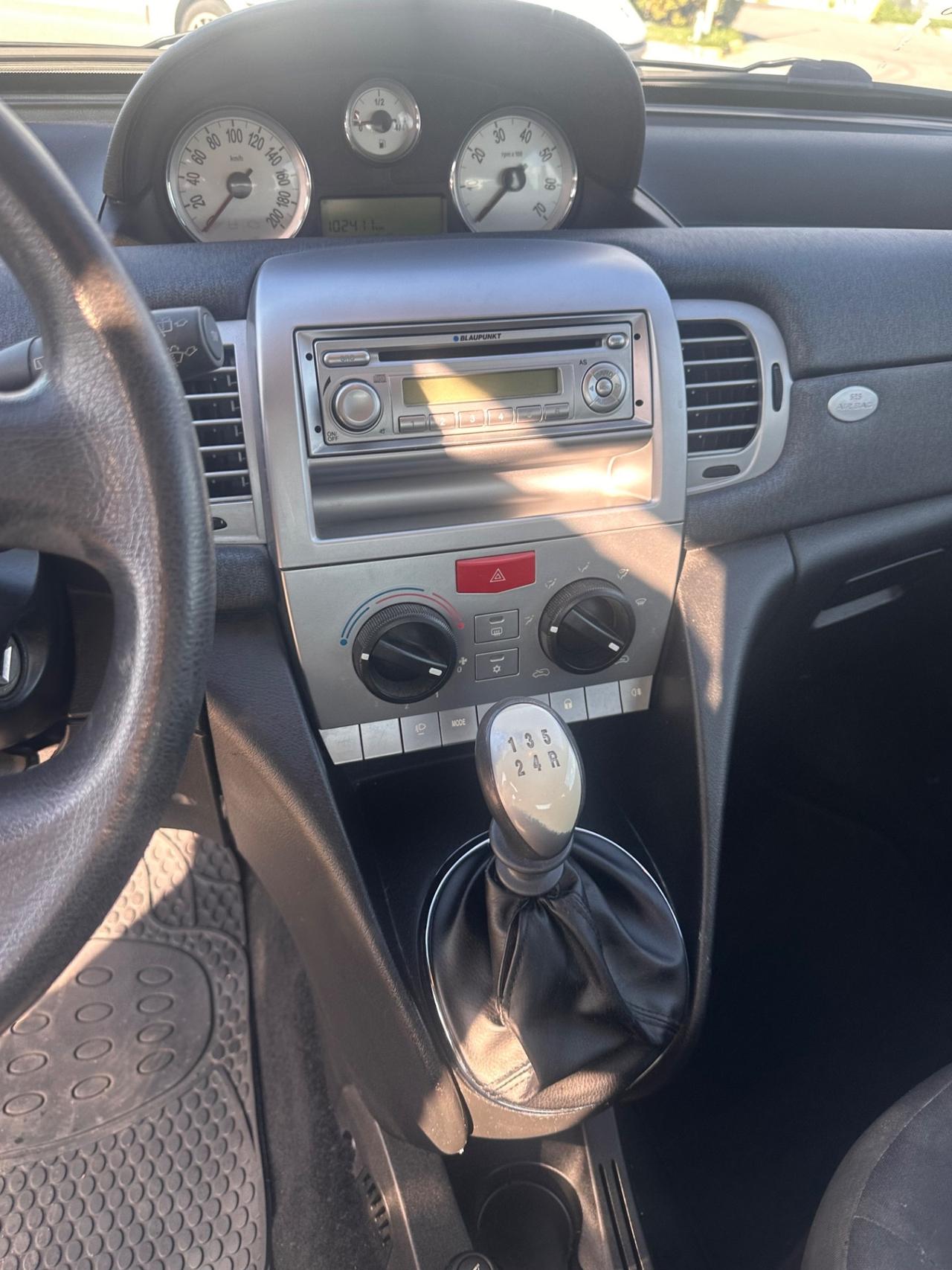 Lancia Ypsilon 1.2 Argento