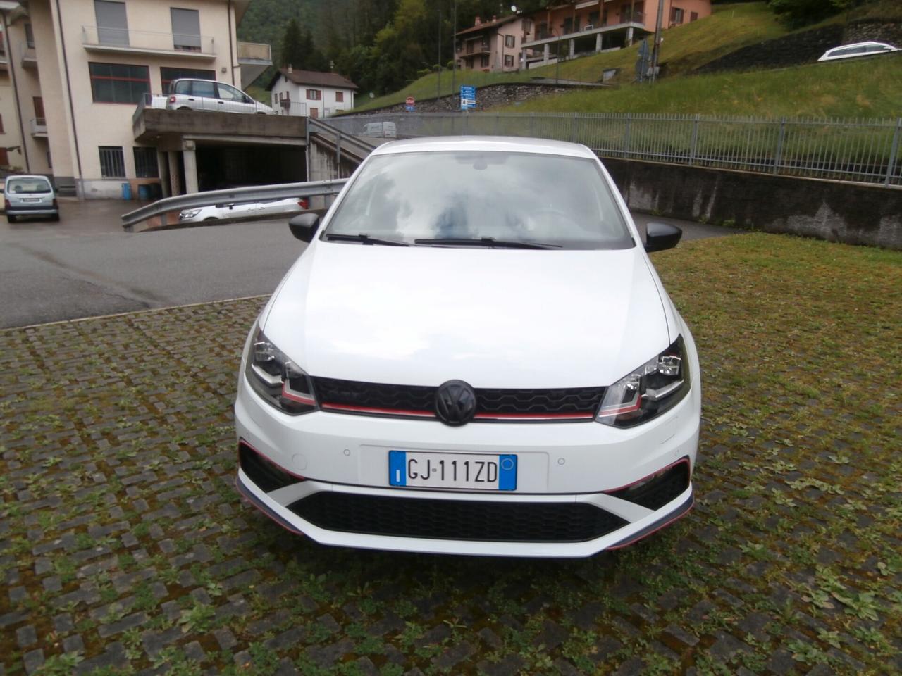 Volkswagen Polo GTI 1.8 5p. DSG 300CV