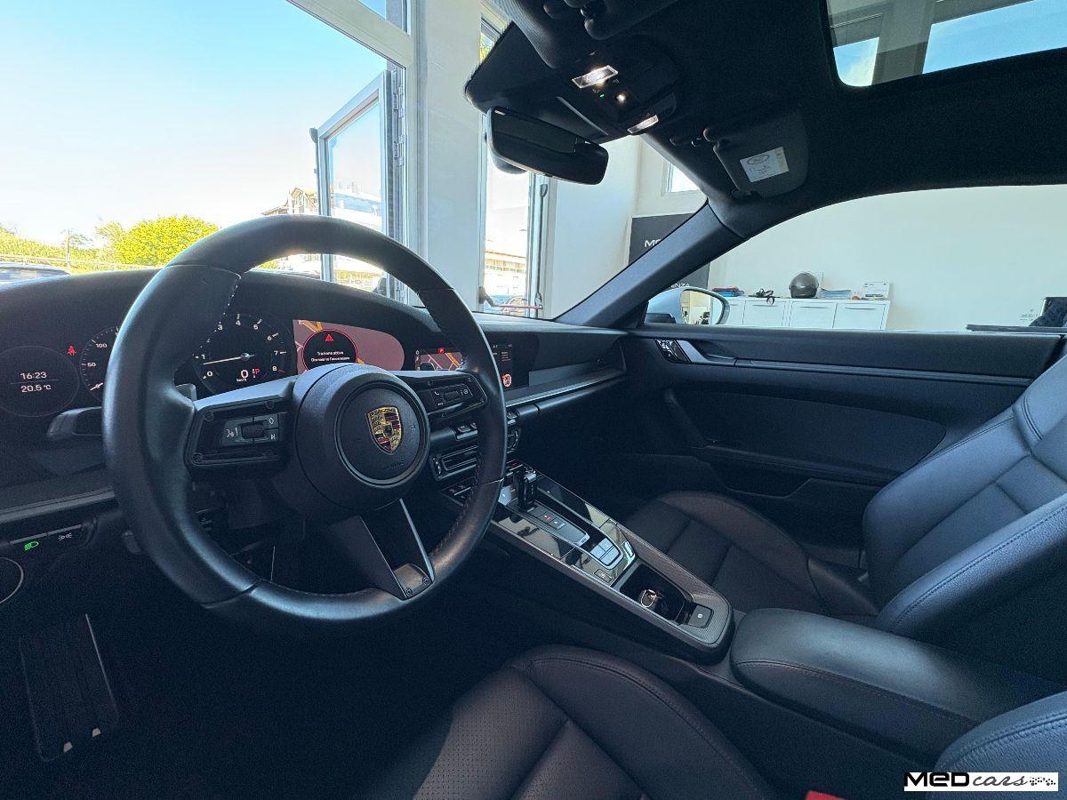PORSCHE - 992