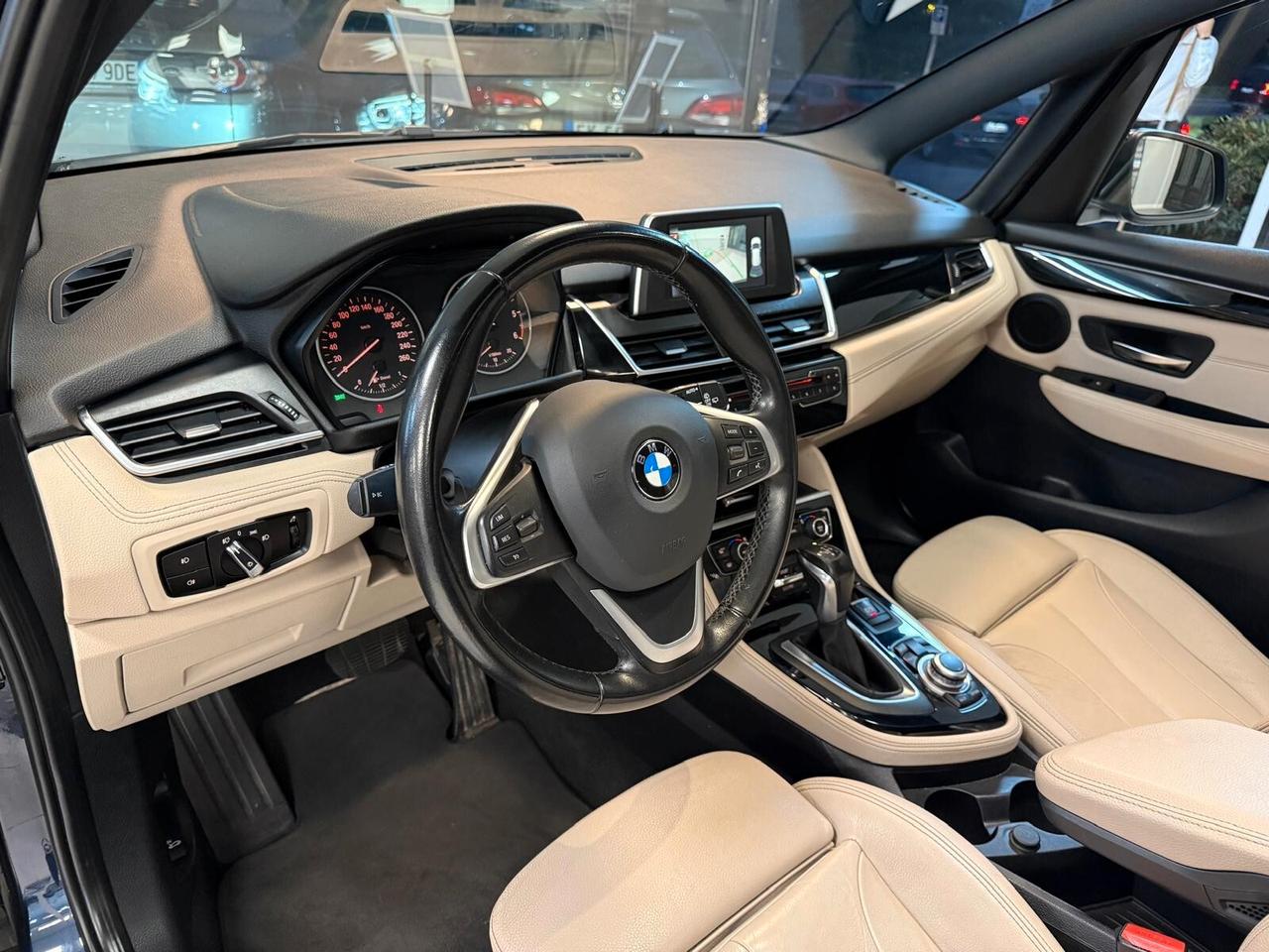 Bmw 2er Active Tourer 218d Luxury