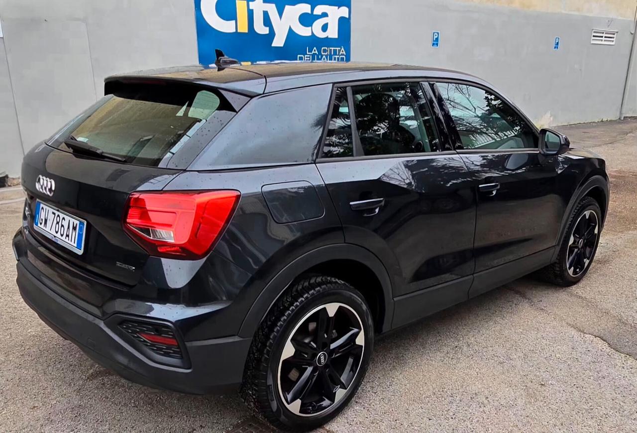 Audi Q2 35 TDI quattro S tronic Business